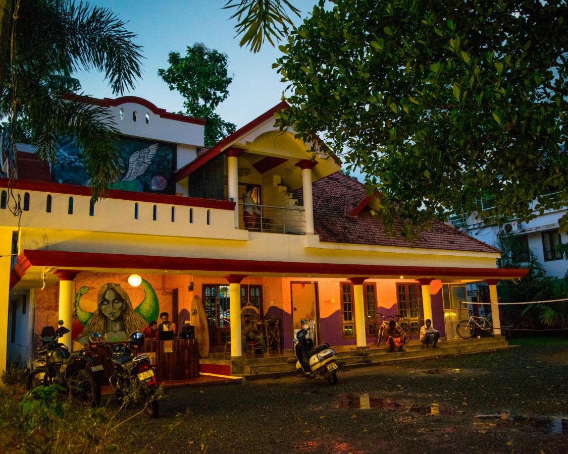 Hostelexp, Varkala - A Beach Town Hostel Eksteriør billede